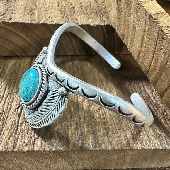 Turquoise Cuff Bracelet - Elegant Natural Stone Design, Western Boho, Ships in - Picture 9 of 10